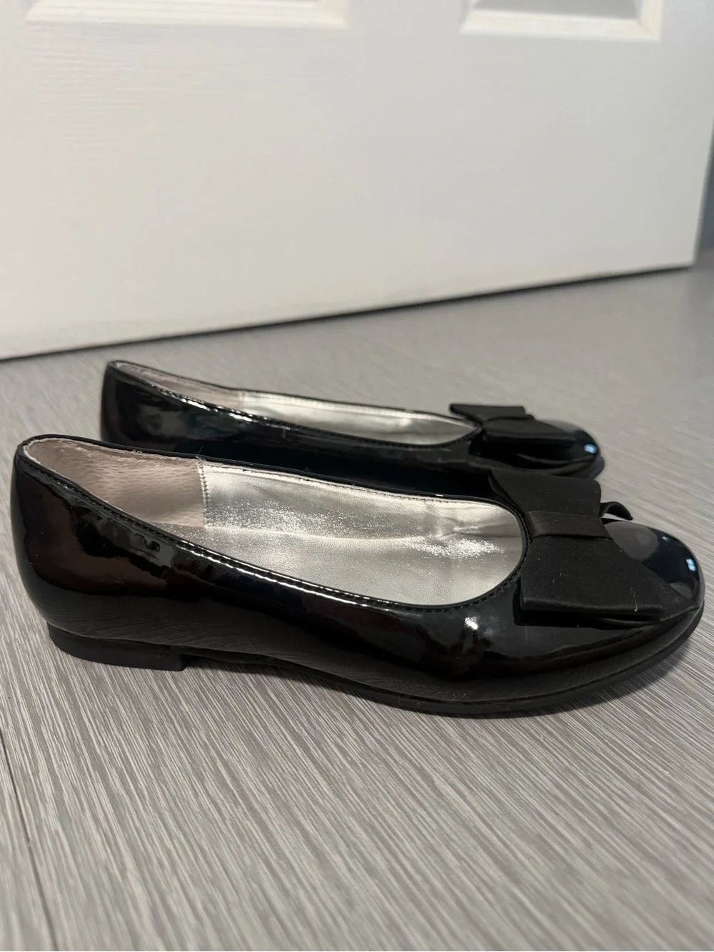 Nina Girls Black Patent Ballet Flats Satin Bow Dress Shoes Size 12.5 NWOB